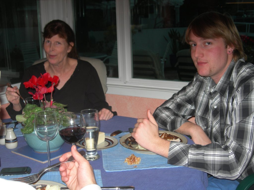 familyvisit269.jpg